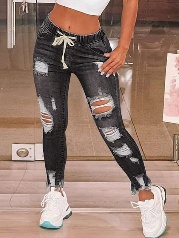 Ripped High Jeans